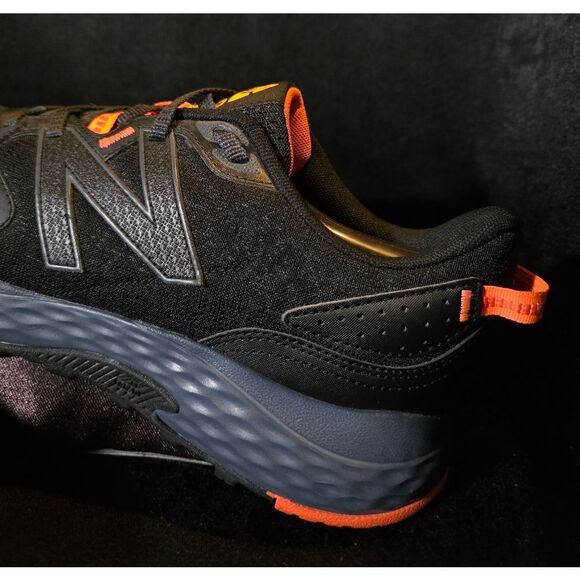 New Balance Men\'s Black and Orange Trail Shoes Size 12 main image 7